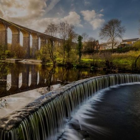 Viaduct View - Cefn Coed Merthyr Tydfil Exterior foto