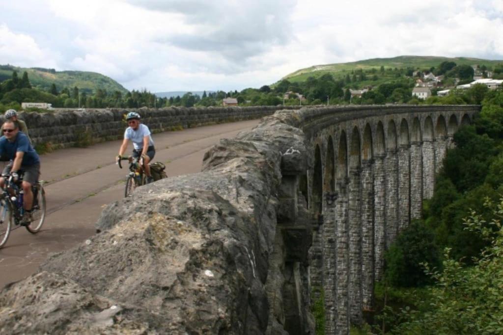 Viaduct View - Cefn Coed Merthyr Tydfil Exterior foto