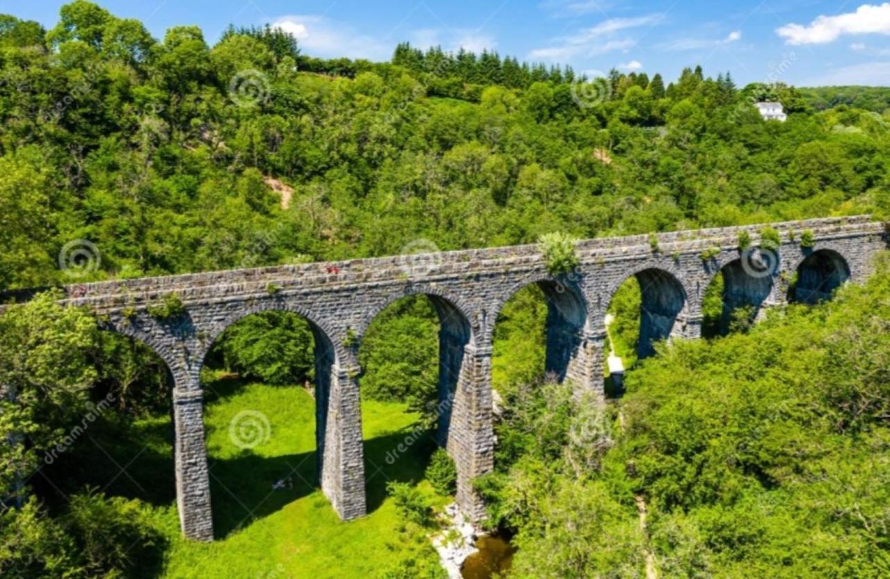 Viaduct View - Cefn Coed Merthyr Tydfil Exterior foto